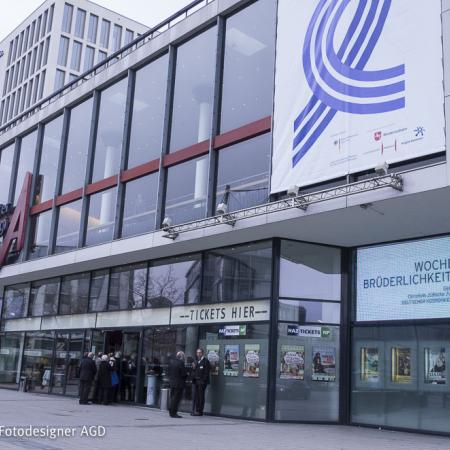 View larger image View larger image