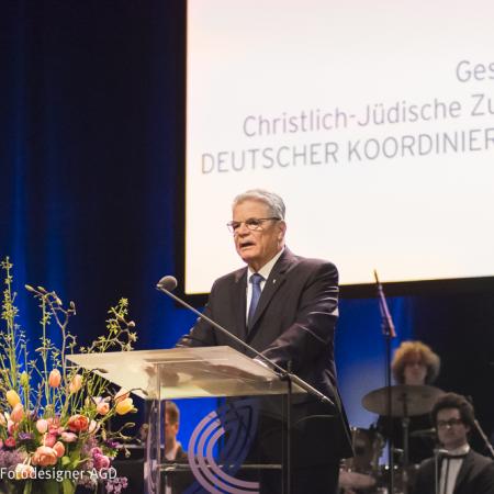 View larger image View larger image