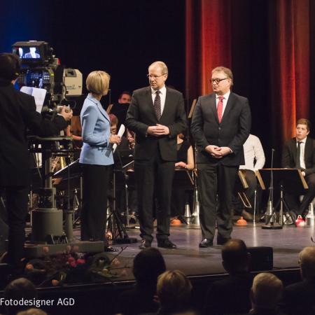 View larger image View larger image